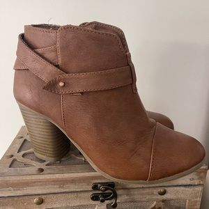 Women’s LC by Lauren Conrad Booties 6.5